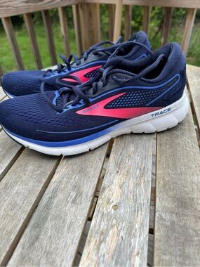 Brooks Navy and Pink Women's Trace Running Shoes